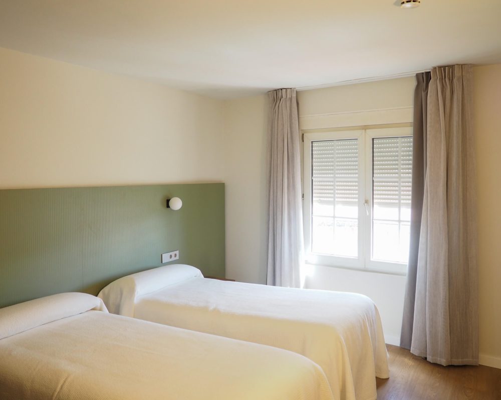 9habitacio hotel tall de conill